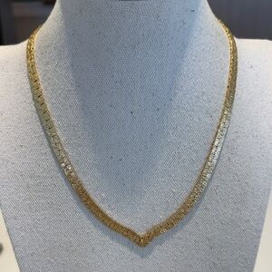 Elegant V Gold Necklace